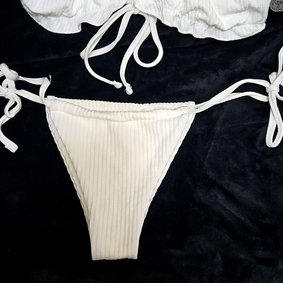 White Ribbed Bikini Set - Picture 3 of 6